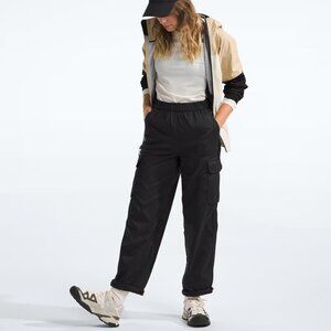 NWT The North Face Spring Peak Black Cargo Pants